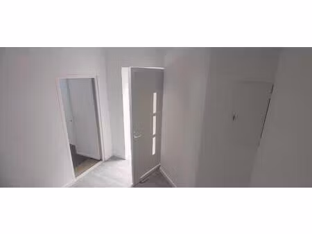 maison env. 80m2 + garage 22m2  entièrement rénovée