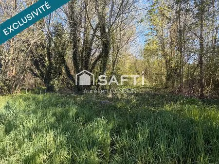 terrain de loisir coeur de village