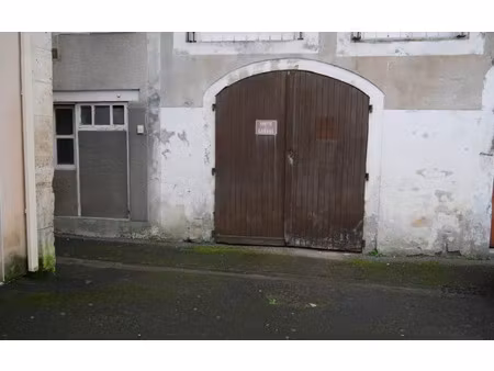 location stationnement  36 m² t- à terrasson-lavilledieu  70 €