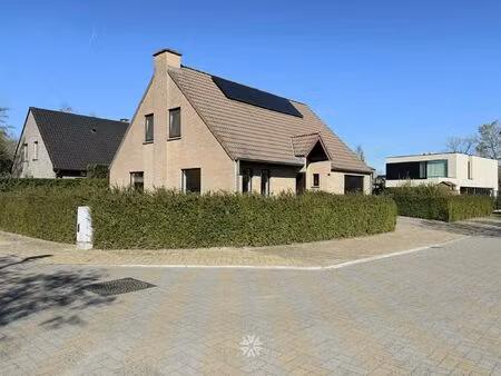 huis te huur in nazareth-de pinte met 3 slaapkamers