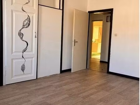 grand appartement 4 pièces de 110 m² avec jardin et garage