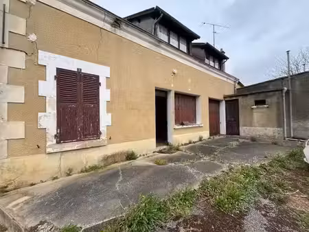 vente maison 6 pièces 152 m² à bazaiges (36270)  24 000 €