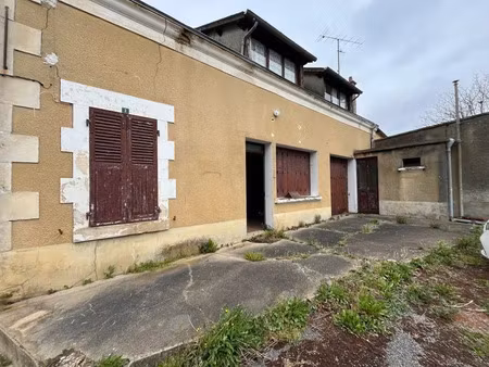 vente maison 6 pièces 152 m² à bazaiges (36270)  35 000 €