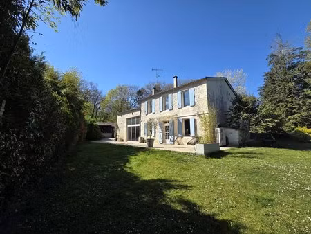 entre monségur (gironde) & marmande ( lot et garonne )