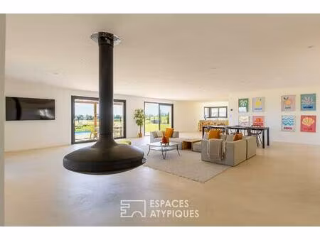 maison contemporaine avec piscine et vue imprenable