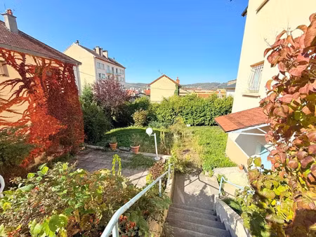 vente maison 8 pièces 210 m² oyonnax (01100)