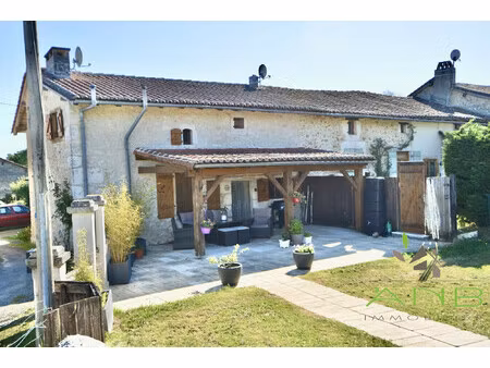 ? maison en pierres à vendre à montbron – charme  jardin