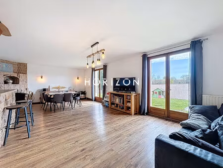 st etienne sur chal : maison 202 m2  6 chambres  1032 m2 terrain