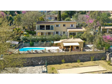 villa avec piscine 233 m² sur terrain de 1958 m² grasse st antoine