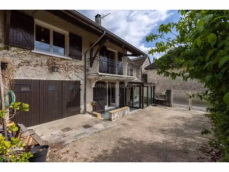 vente maison 4 pièces 100 m2 à groslée-saint-benoit