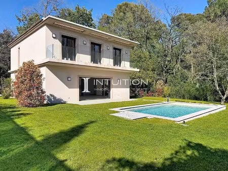 mougins - grande bastide : elégante villa contemporaine avec piscine  au cœur d'un...