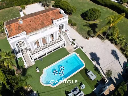 a vendre - antibes - juan les pins  villa contemporaine 5 pièces de 183 m² sur un terrain.