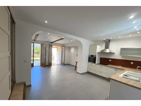 maison 4 pièces 100 m² à vendre / acheter malemort-du-comtat 84570 ? | era immobilier