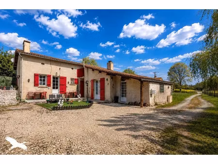 vente maison 4 pièces 127 m² à saint-aigulin (17360)  169 087 €