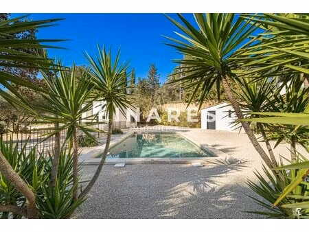 la majestueuse - villa t8 de 305m² dont une dépendance t3 de 35m² - piscine - enclos pour 