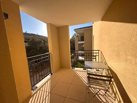 location appartement 1 pièce 31 m² à aix-en-provence (13540)