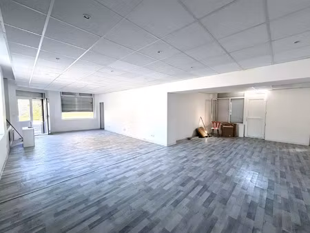 location bureau 3 pièces 100 m² à lille (59000)