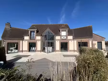 pavillon individuel d’architecte à vendre à awoingt