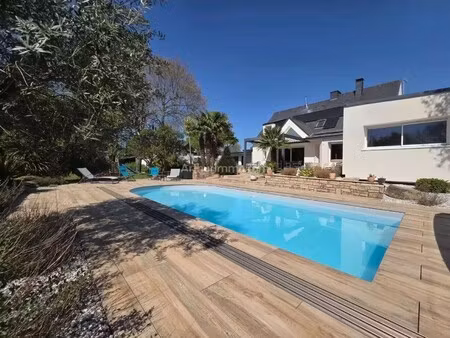 maison de luxe à vendre à brech : 987 000 €