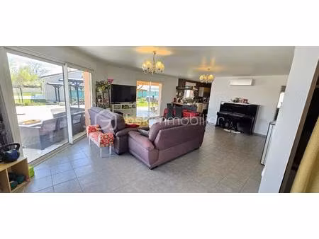 maison contemporaine de 118 30 m² à cleppe