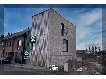 woning met tuin en terrassen aan de 2 slpks