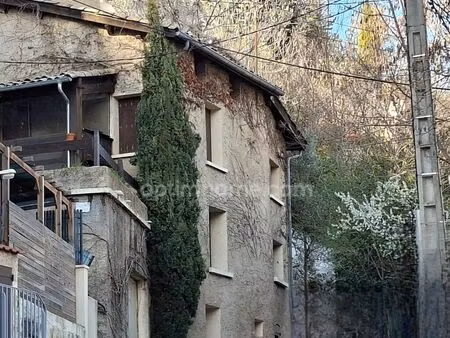 maison 2 pièces 84 m²