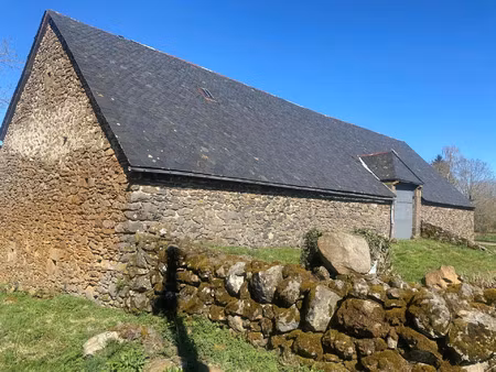 vente maison 2 pièces 400 m² le monteil (15240)