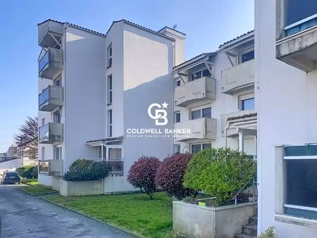 appartement centre ville de saintes type t3 avec ascenseur