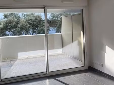 anglet central 3 pièce(s) 65 m2 + terrasses/loggias + pkg intérieur