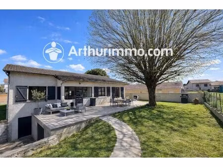 maison de plain-pied de 107m² sur grand terrain de 950m² – 69700 montagny