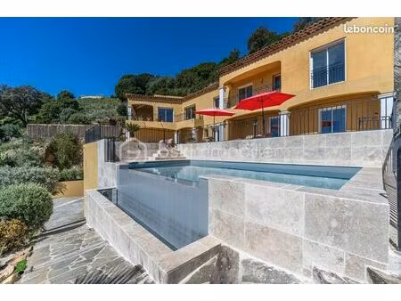 propriété 6 pièces 230 m²