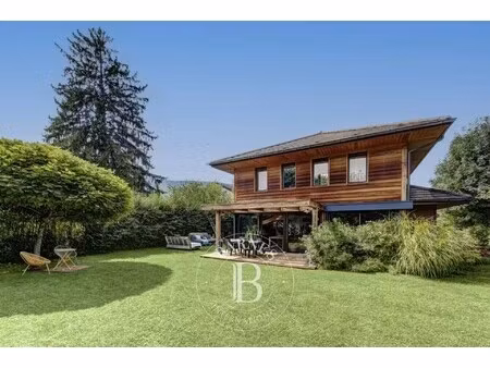 maison de luxe à vendre à saint-jorioz : 1 050 000 € | 128m²