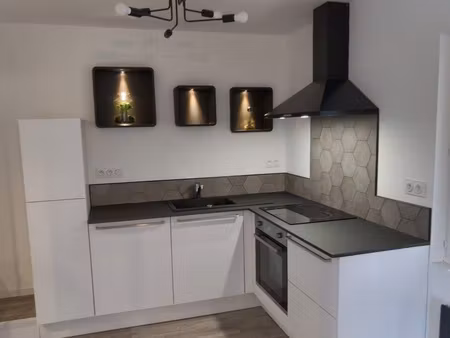 location appartement 2 pièces 27m² roquevaire 13360