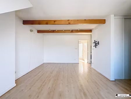 appartement te koop in brasschaat met 1 slaapkamer