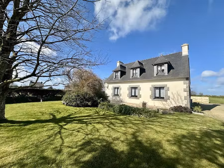 vente maison 6 pièces 131 m² à ploëzal (22260)  249 000 €