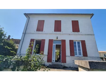 vente maison 4 pièces 101 m² montguyon (17270)