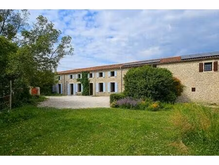 vente maison 8 pièces 241 m² courant (17330)
