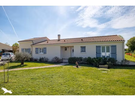 vente maison 6 pièces 146 m² pons (17800)