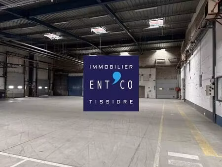 location entrepôt 720 m²