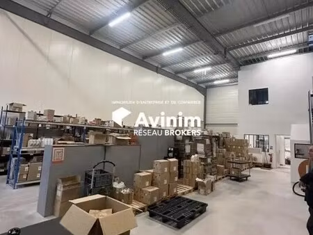 location entrepôt 254 m²