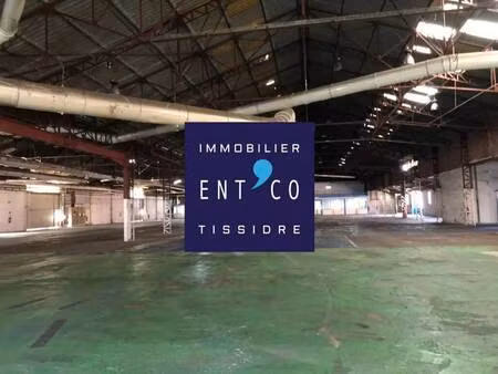 location entrepôt 1 800 m²