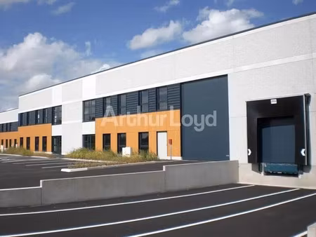 location entrepôt 2 643 m²