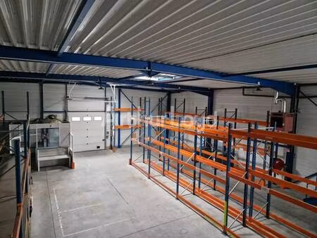 location entrepôt 767 m²