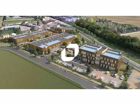 location local d'activités 390 m² à 2 276 m²