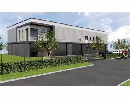 location local d'activités 215 m²