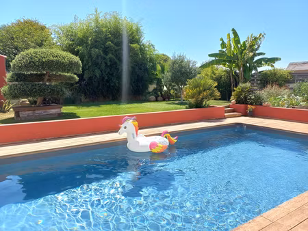villa contemporaine 150 m² -prestations haut de gamme - 4 chambres - piscine