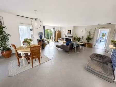 maison t5 avec piscine - 20144 ste lucie de porto-vecchio - corse du sud- france