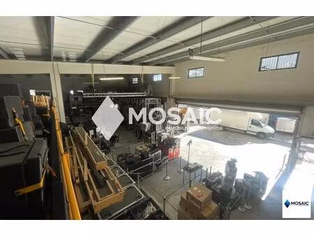 location entrepôt 1 260 m²