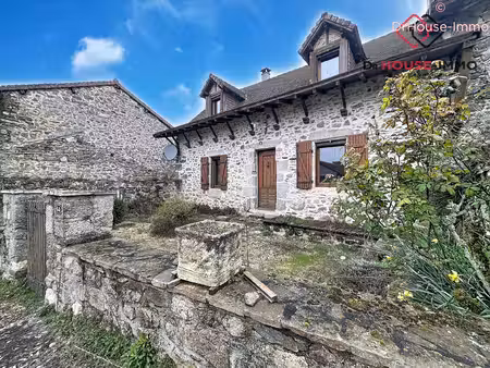 ensemble immobilier en pierre d'exception - hameau calme et préservé
