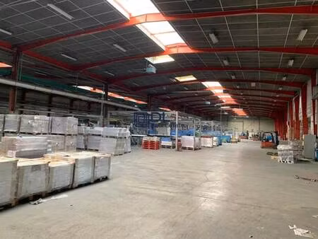 location entrepôt 1 092 m² à 5 857 m²